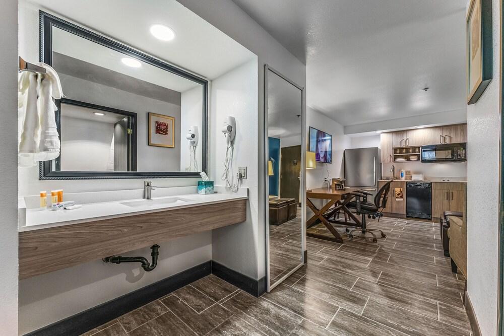 Metro Tempe Extended Stay photo 31