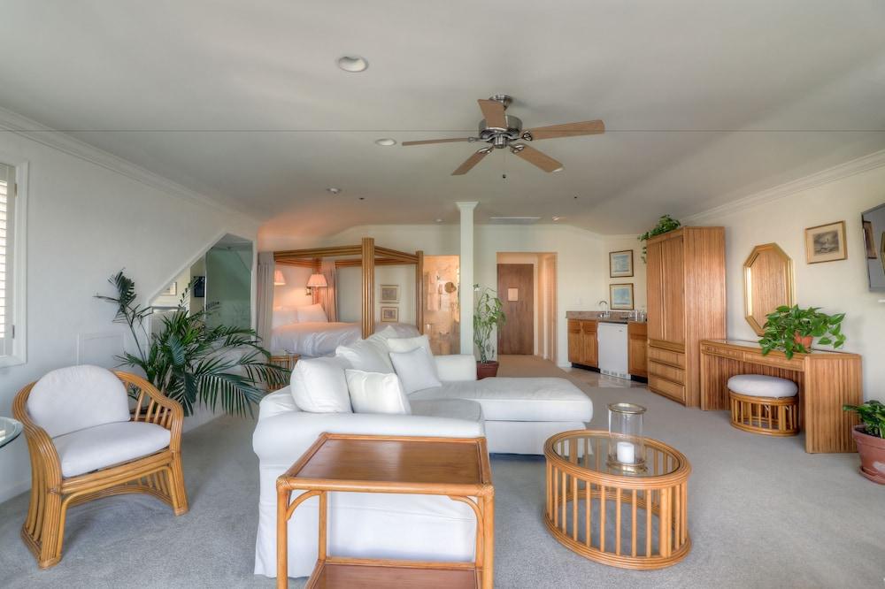 Lighthouse Club Hotel photo 49