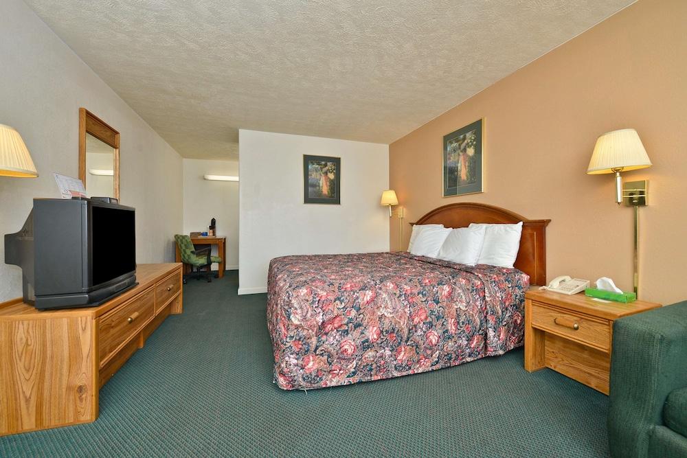 Americas Best Value Inn Marion, IL photo 16