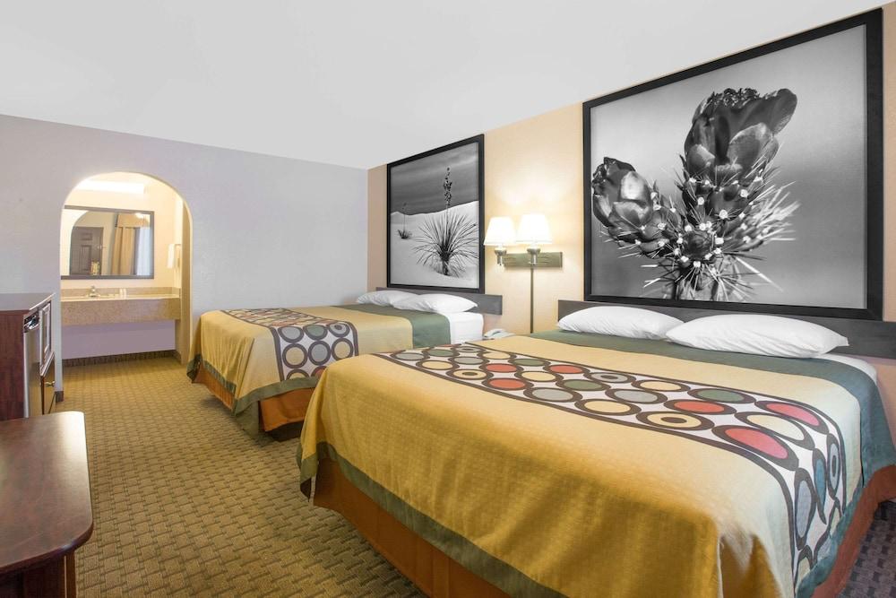 Super 8 by Wyndham Idabel photo 5