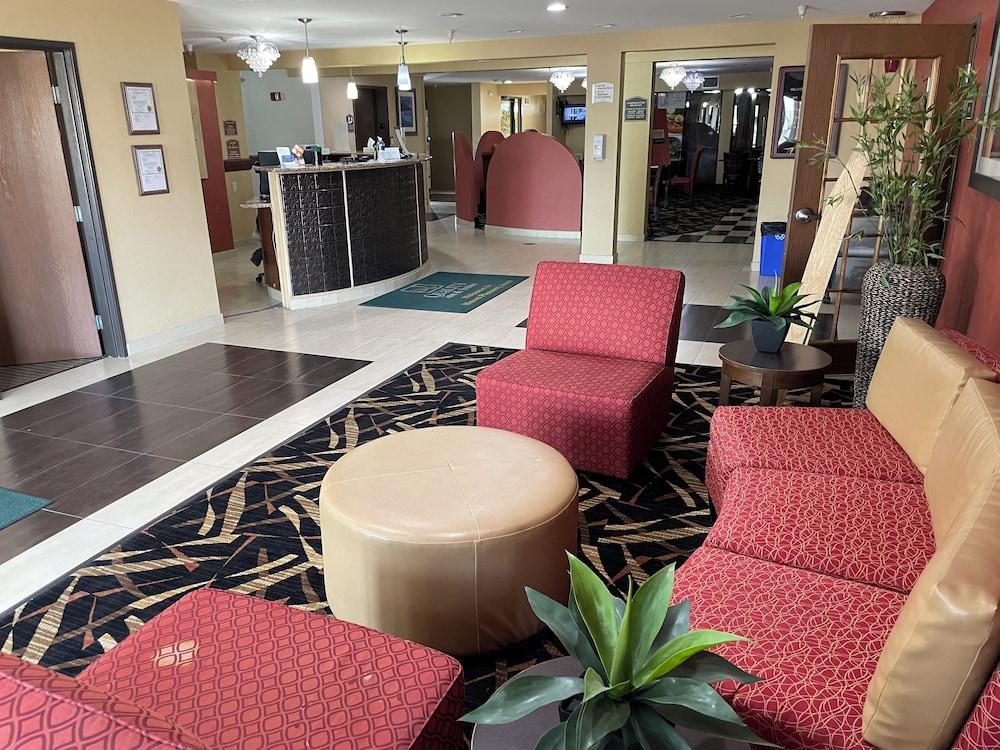 Quality Inn & Suites Mount Pleasant photo 5