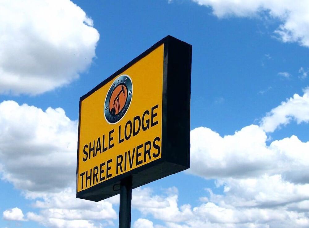 Shale Lodge Three Rivers photo 8