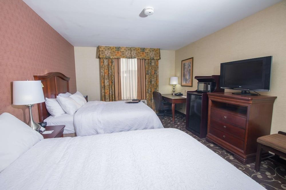 Hampton Inn Brattleboro photo 7