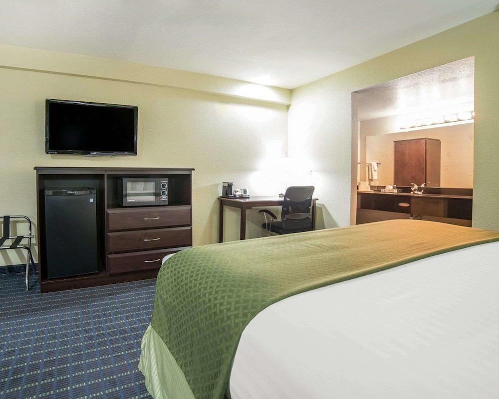 Quality Inn Needles photo 6
