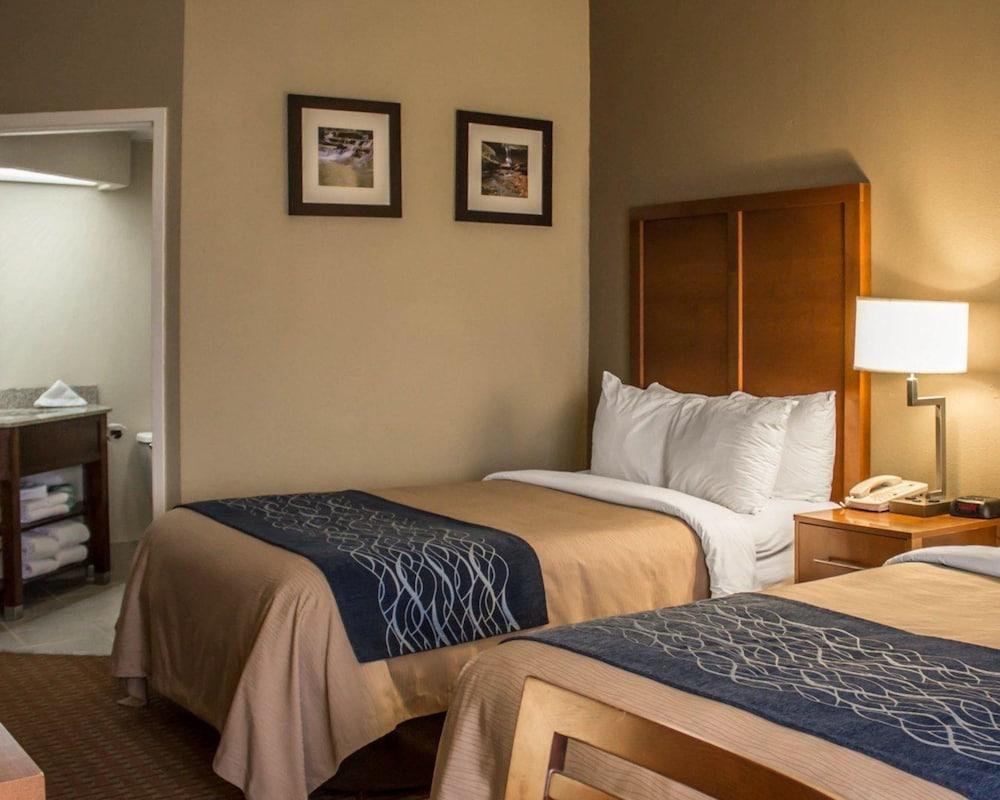 Quality Inn Akron South photo 28