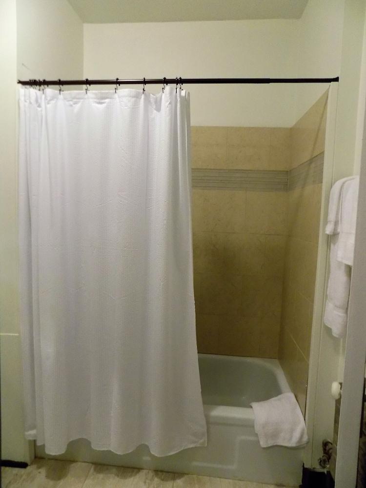 The Landmark Inn photo 4