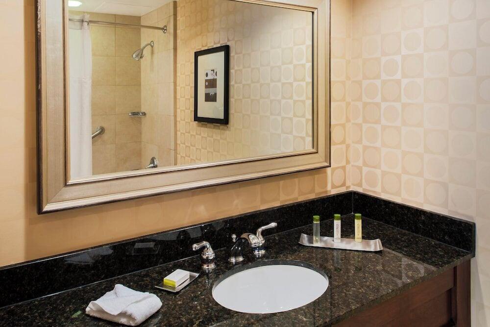 DoubleTree by Hilton Omaha Downtown photo 26