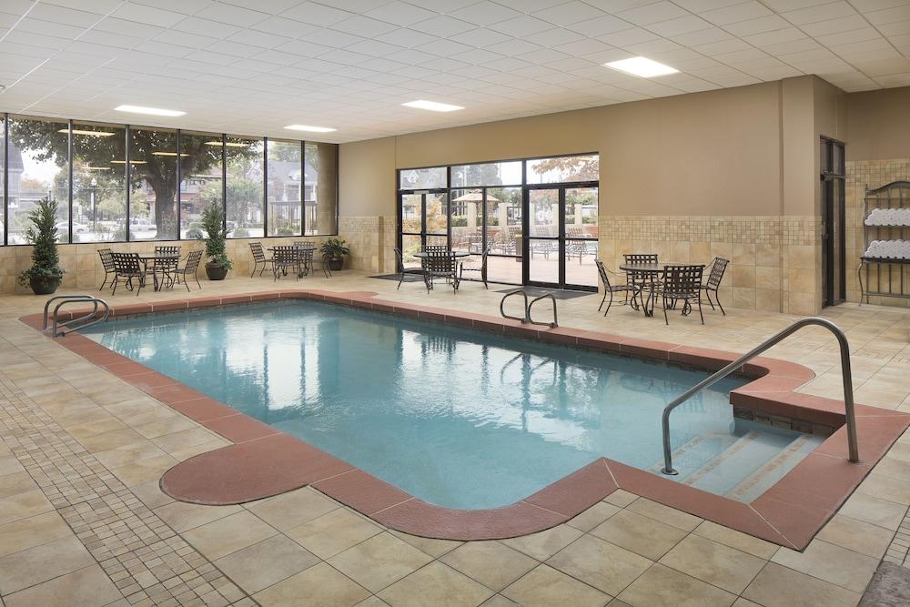 University Plaza Hotel and Convention Center Springfield photo 18