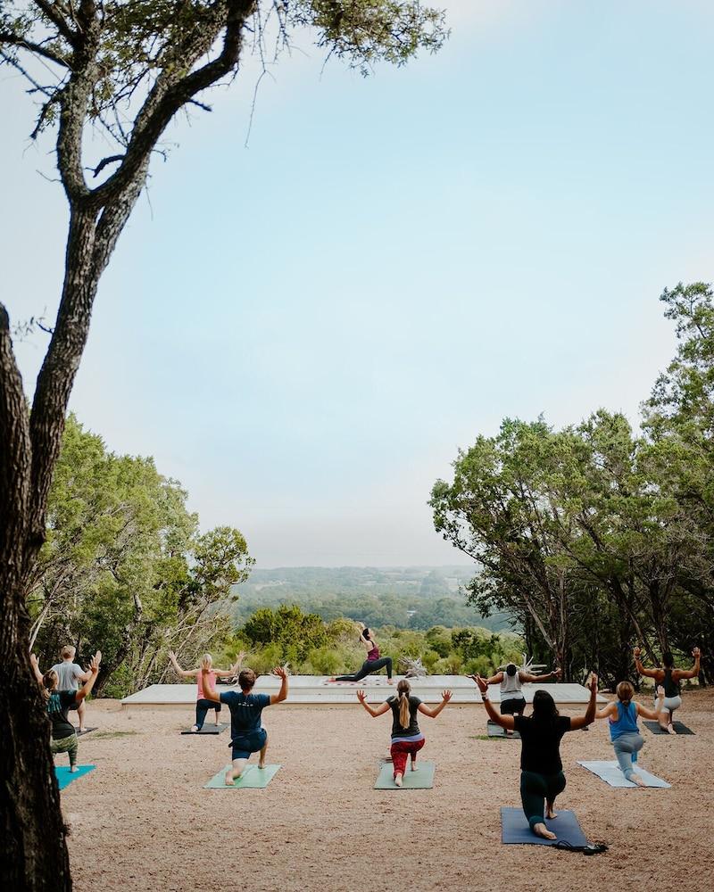 Lucky Arrow Retreat - Dripping Springs photo 18