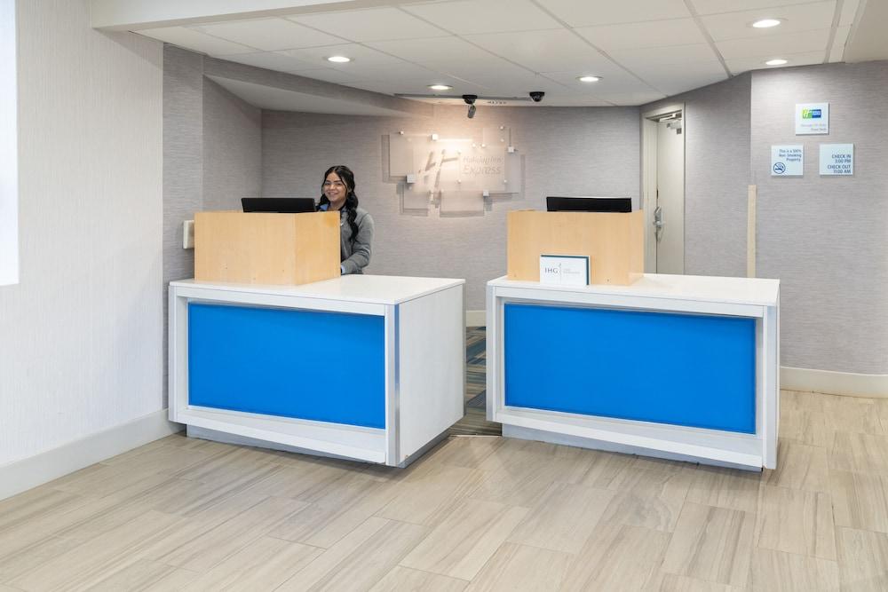 Holiday Inn Express Rochester - Greece by IHG photo 46