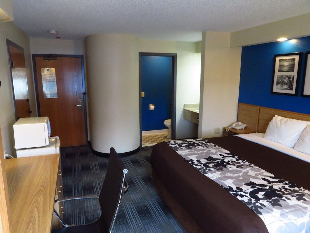 Rodeway Inn Austell Six Flags photo 24