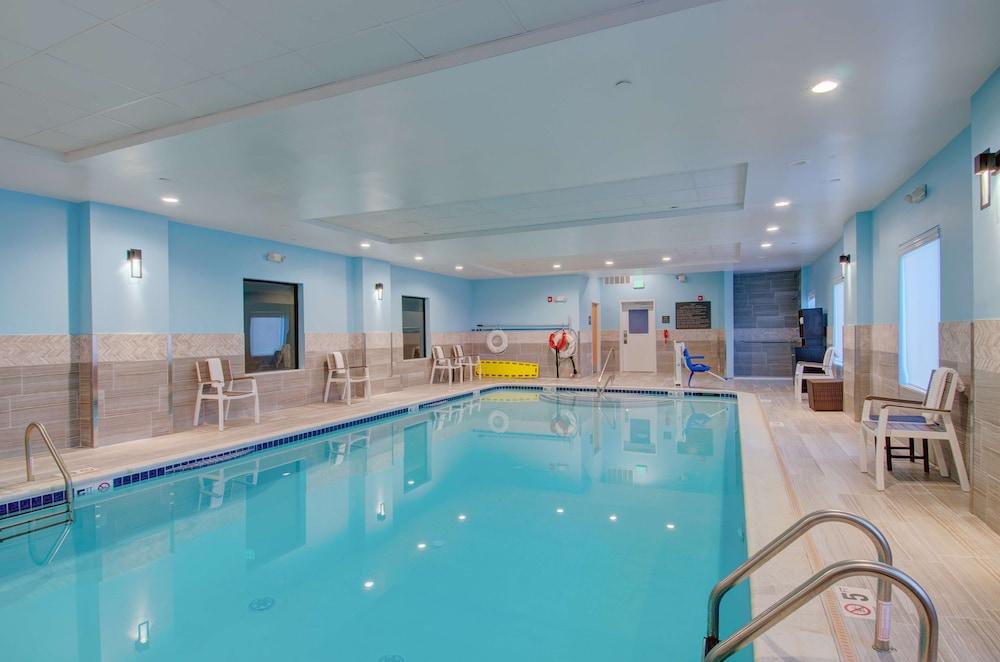 Hampton Inn & Suites Boston/Stoughton photo 28
