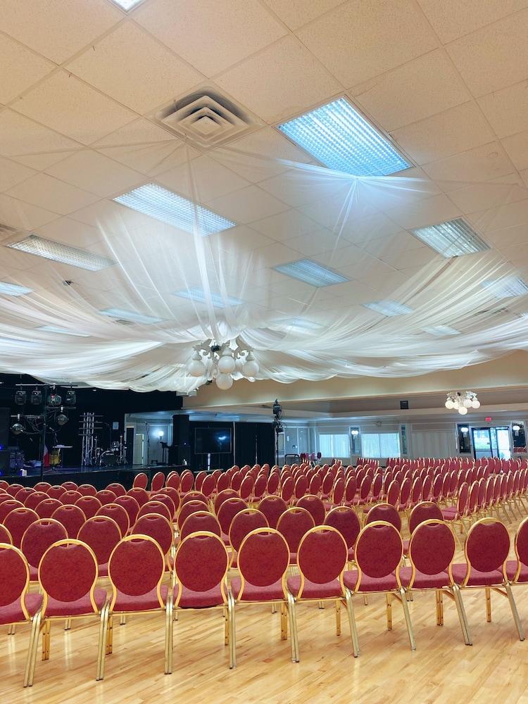 Victoria Palms Inn & Suites photo 29