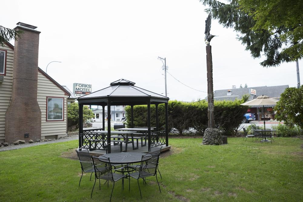 The Forks Motel photo 31