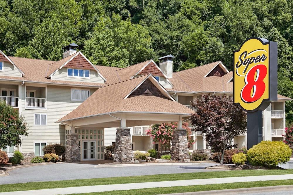 Super 8 by Wyndham Cherokee — hotel in Cherokee