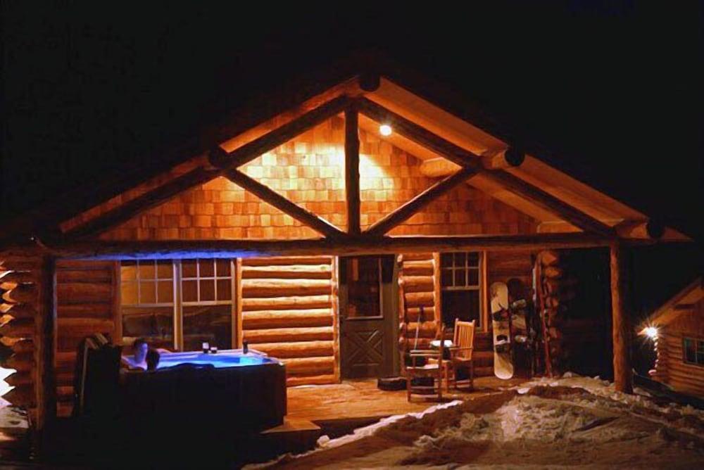Cowboy Heaven Cabins photo 7