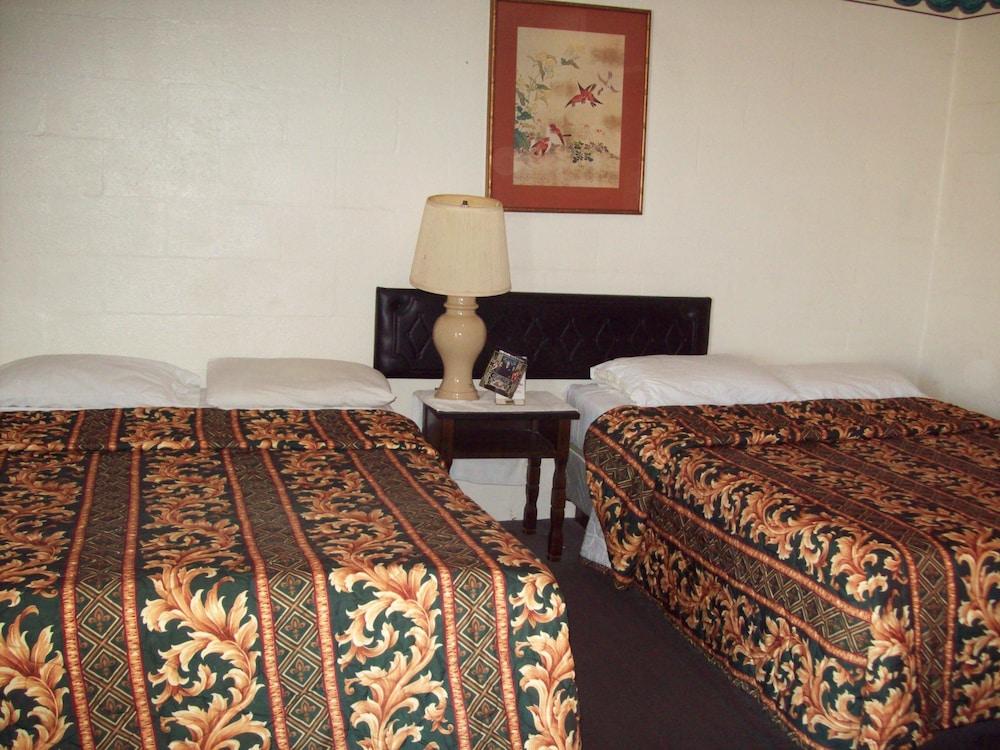 Budget Inn Sanderson photo 31