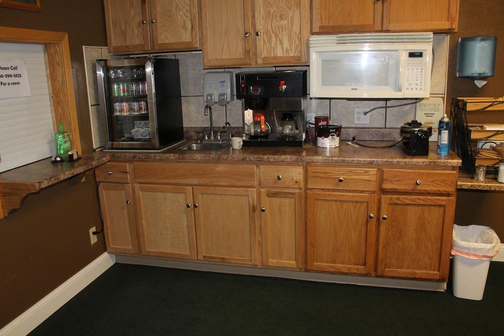 Country Inn photo 17
