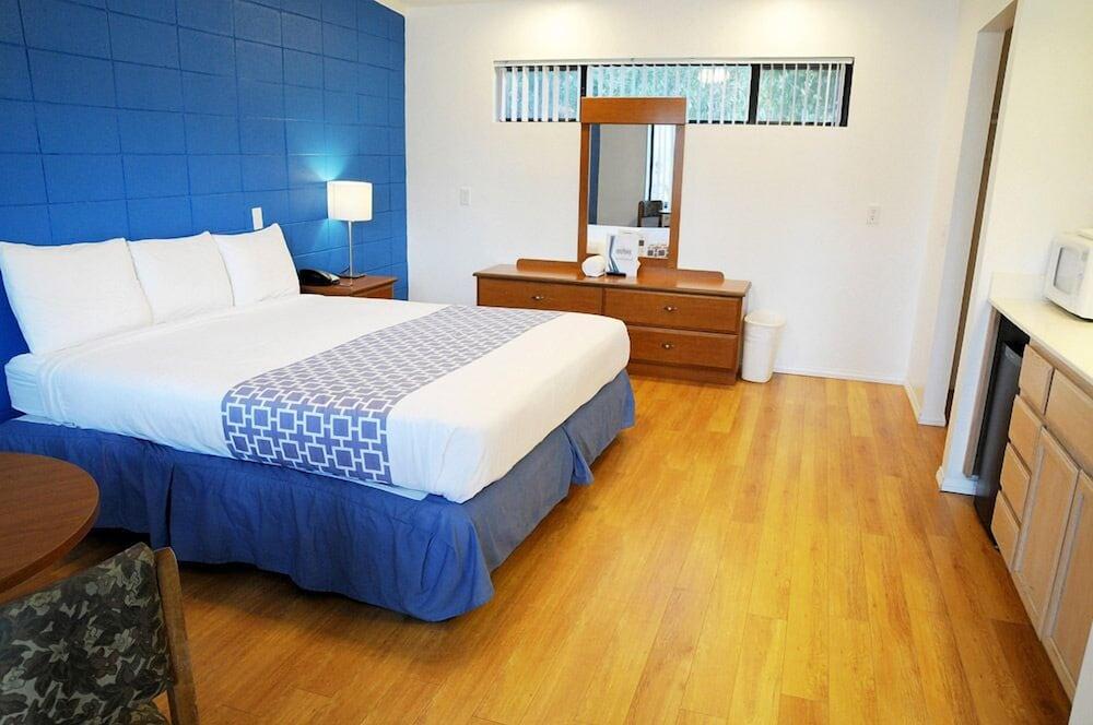 CCBC Resort Hotel - A Gay Men's Resort photo 20