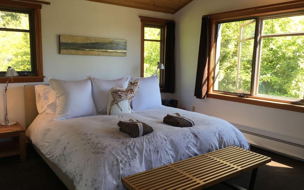 Coast Cabins photo 10