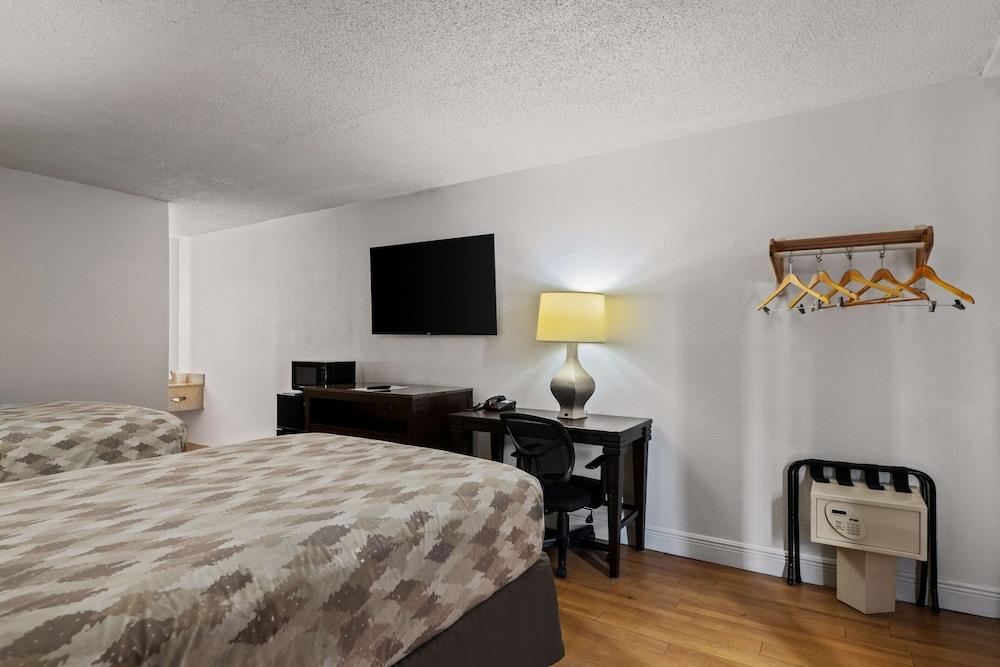 Americas Best Value Inn Orlando photo 2