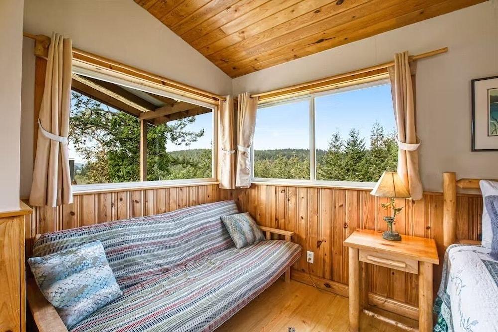 Deer Harbor Cottages photo 4