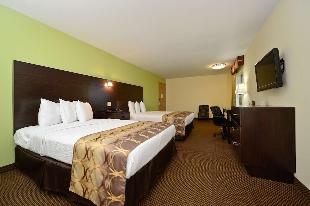Americas Best Value Inn & Suites Lake Charles at I-210 Exit 11 photo 8