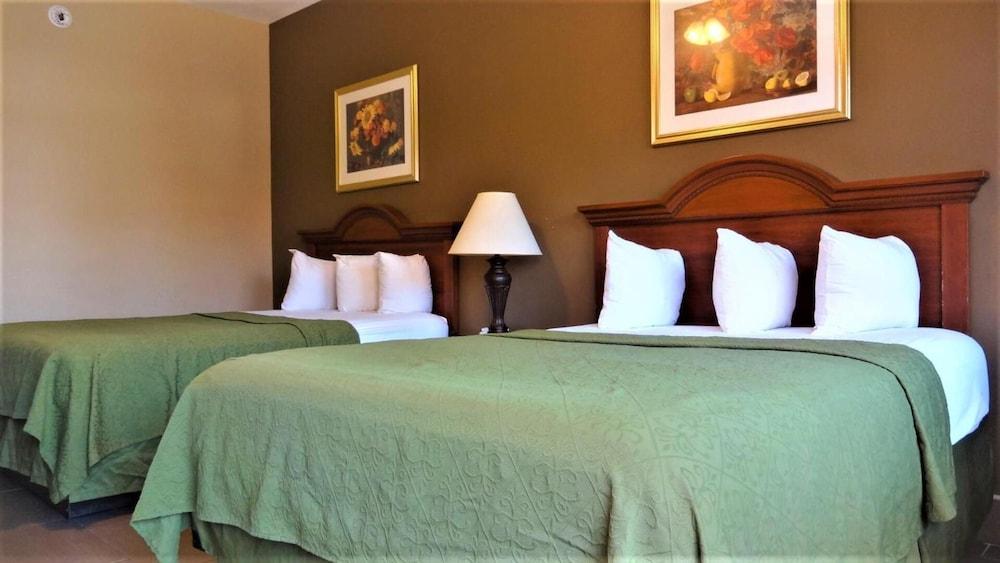 La Copa Inn McAllen photo 14