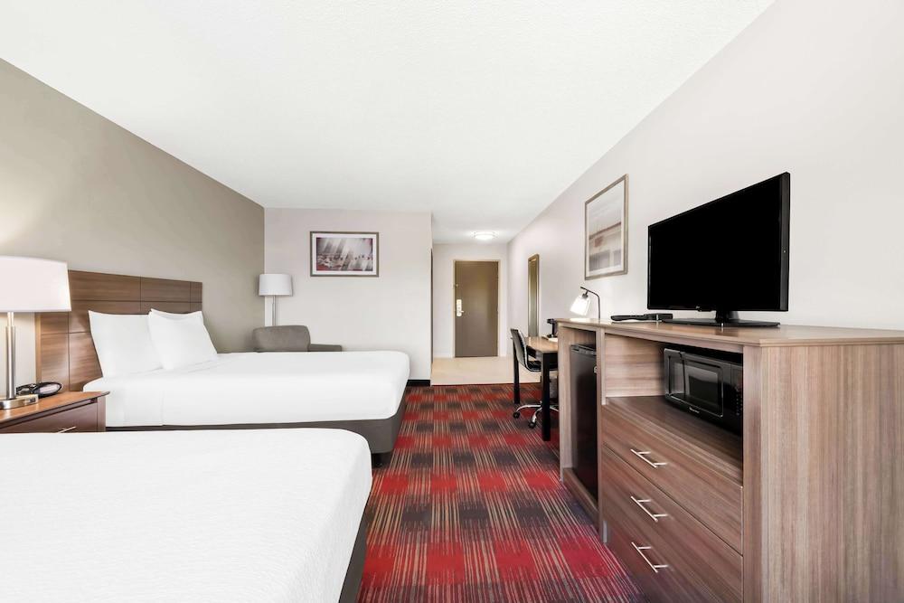 Best Western Dartmouth-New Bedford photo 12