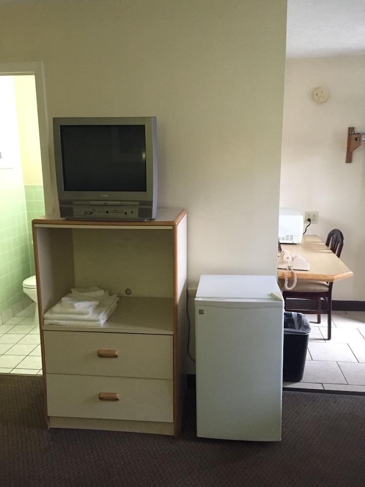 Double A Motel photo 51
