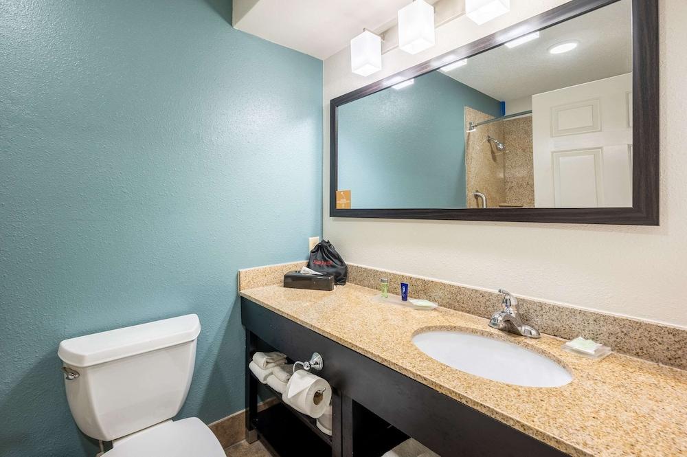 Sleep Inn & Suites Birmingham - Hoover photo 30