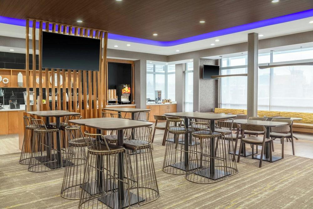 SpringHill Suites by Marriott Holland photo 20