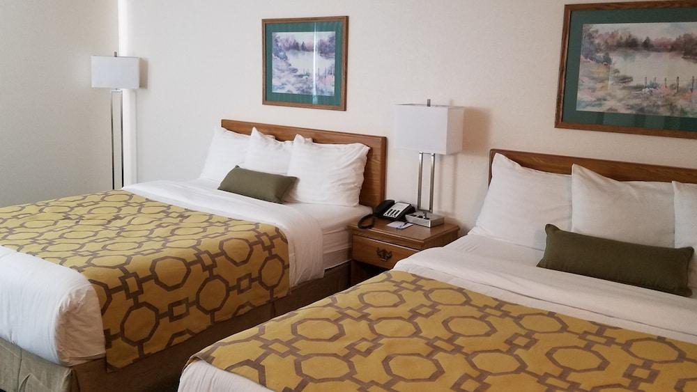 Baymont by Wyndham Limon photo 28