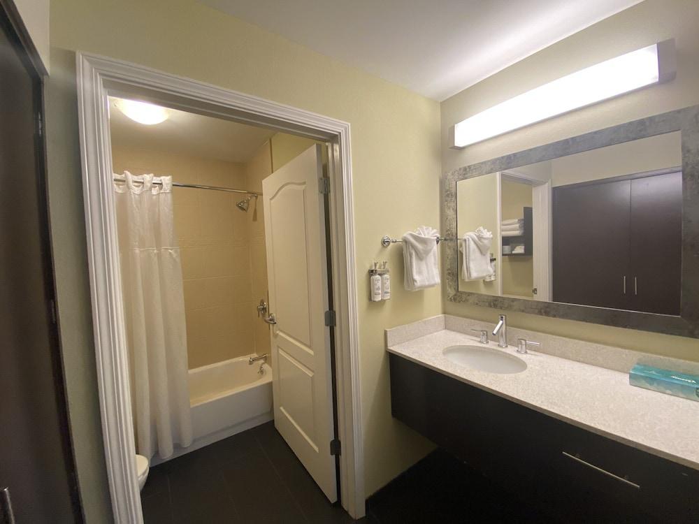 Staybridge Suites Liverpool Syra by IHG photo 31