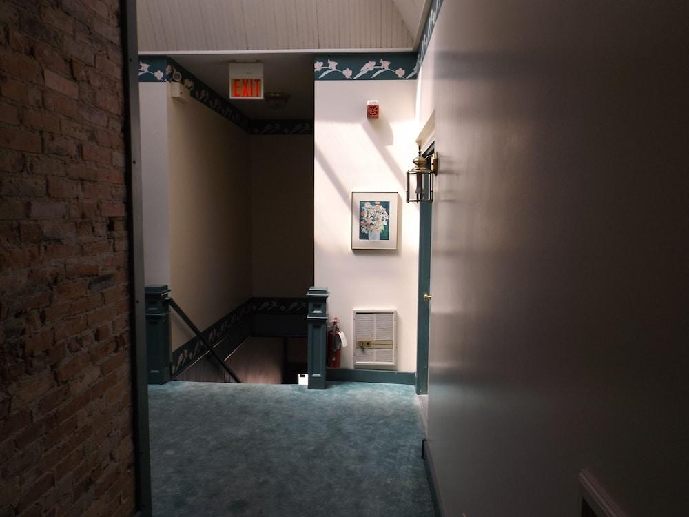Hermanns European Inn photo 5