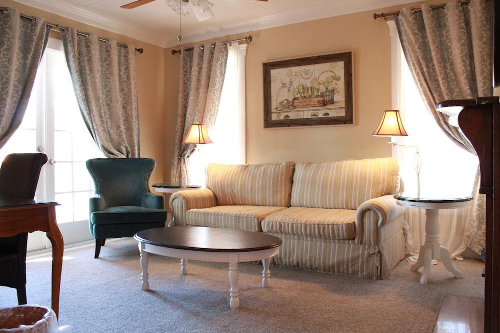 The Riverview Hotel photo 22