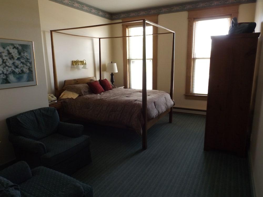 Hermanns European Inn photo 23
