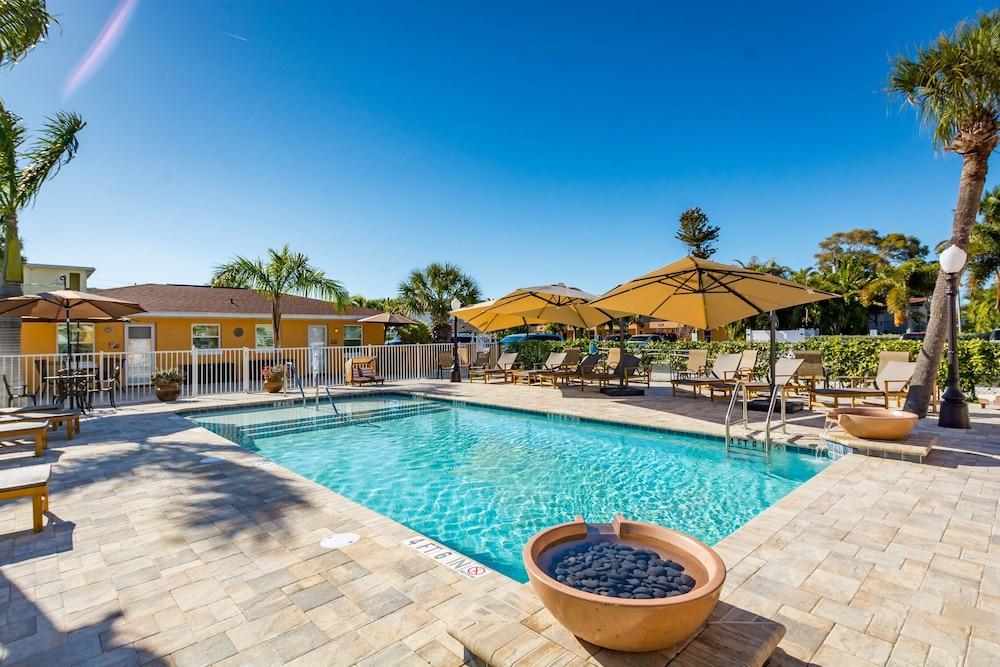 Upham Beach Inn photo 21