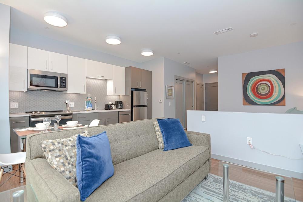 Global Luxury Suites Downtown Providence photo 51