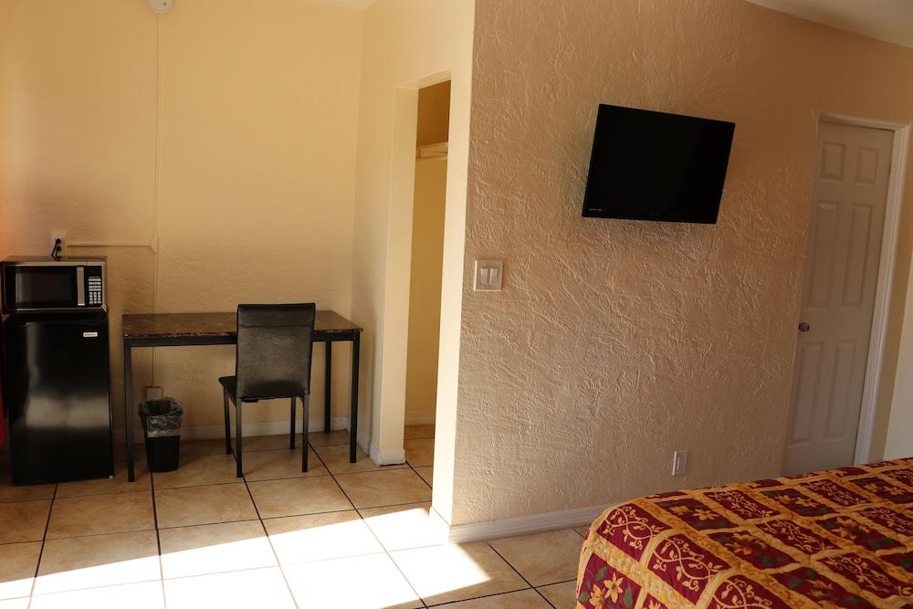 Sandman Inn Motel photo 3