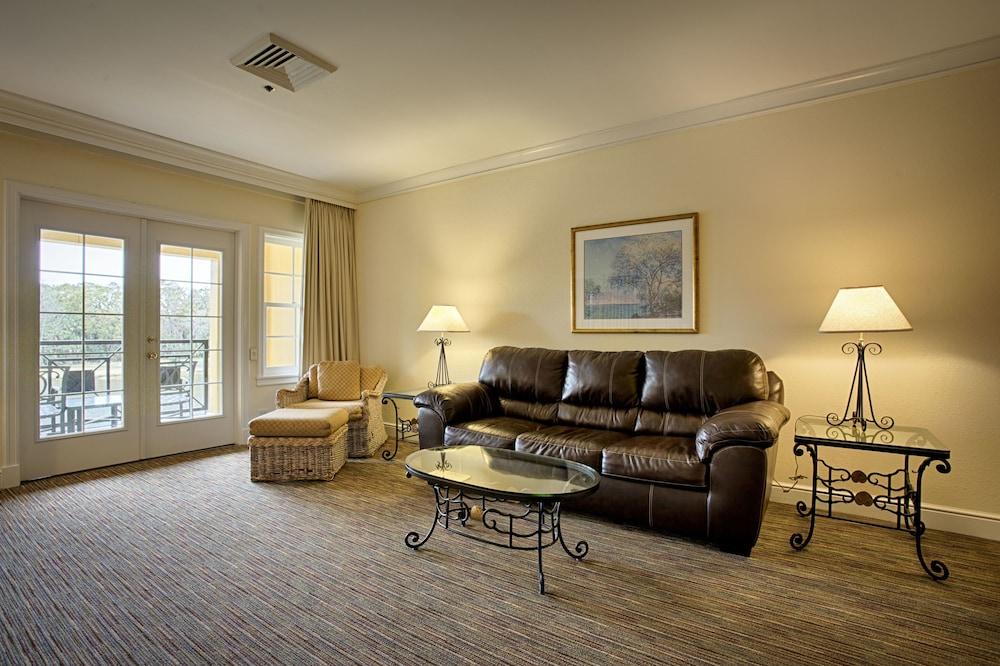 Tampa Palms Country Club photo 10