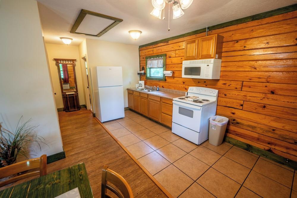 Fishtale Lodge photo 58