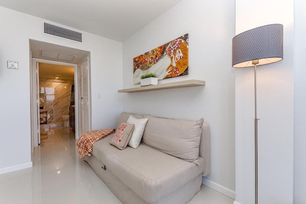 Ocean Manor Rentals photo 64