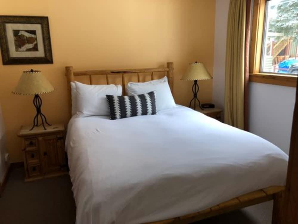 Redstone Cliffs Lodge photo 24