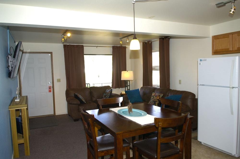 Trout Montana Motel photo 36