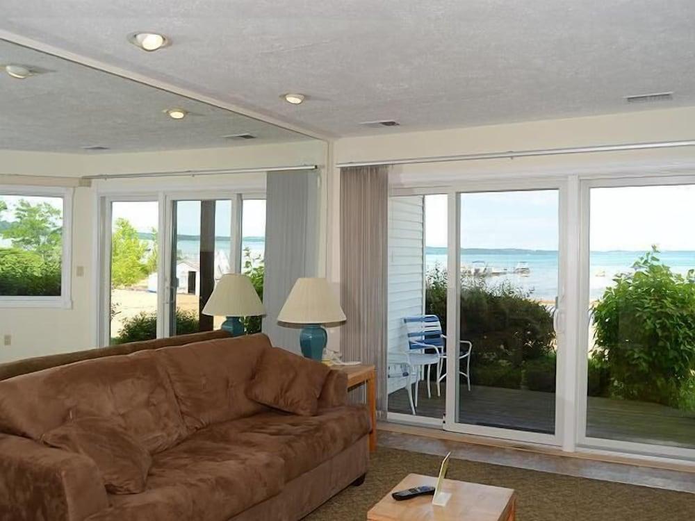 Beach Condominium Hotel photo 72