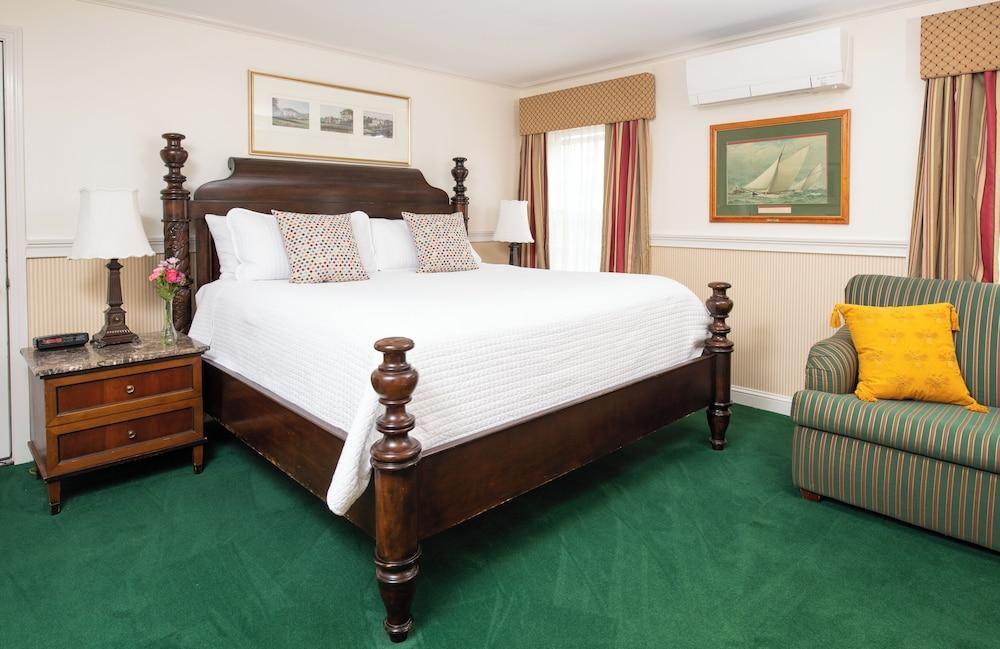 Americas Cup Inn photo 61