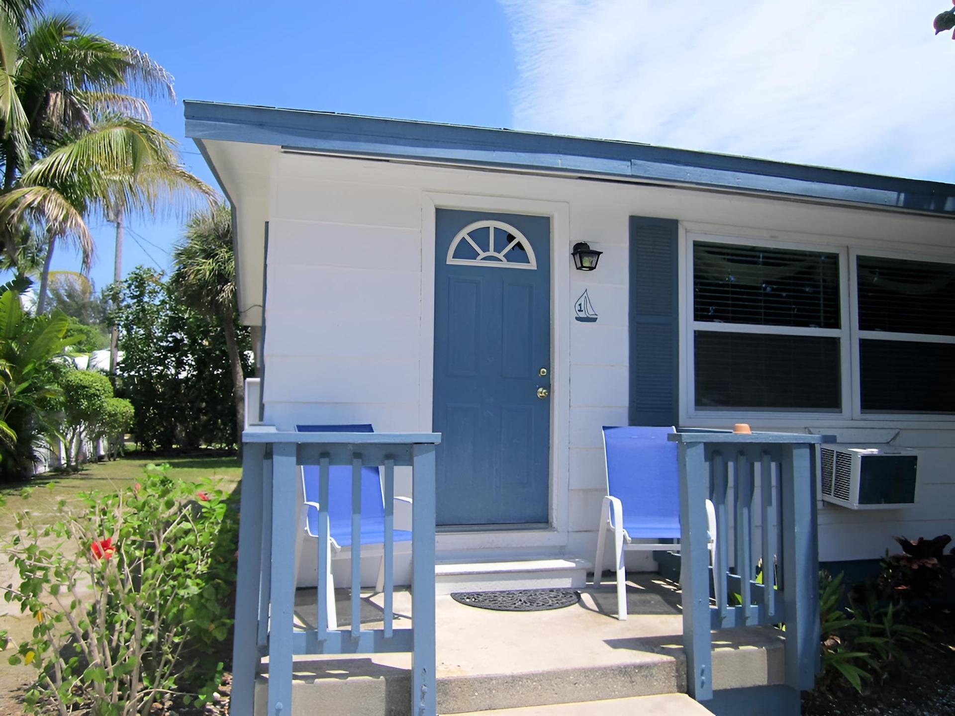 Tropical Winds Motel & Cottages photo 52