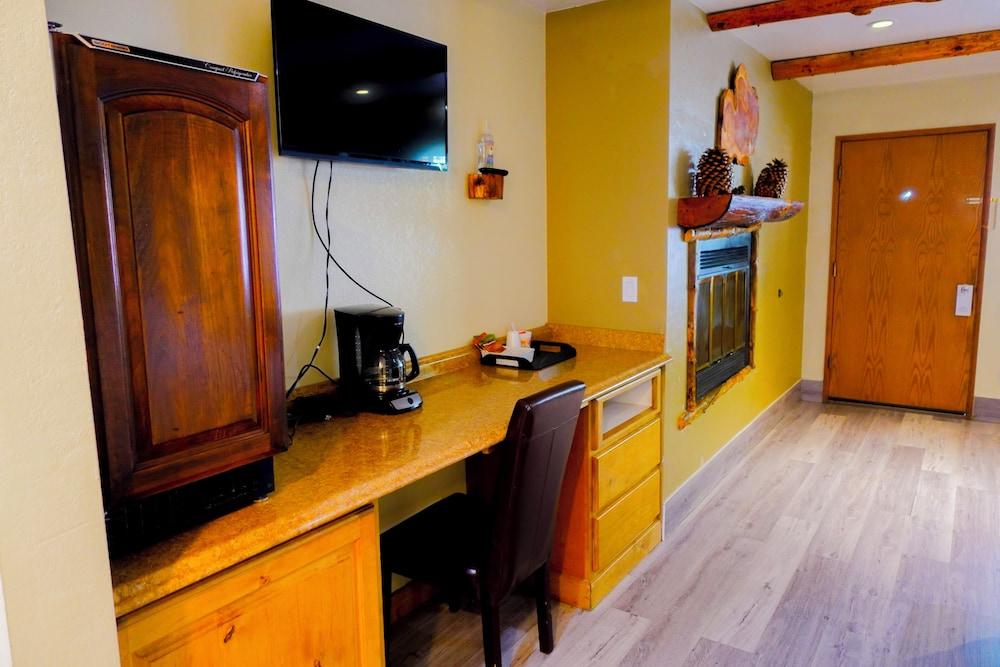 Sleepy Hollow Cabins and Hotel photo 94