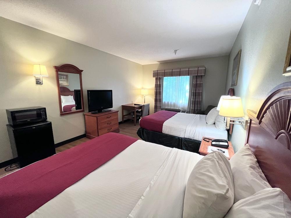 Americas Best Value Inn Wiggins photo 14